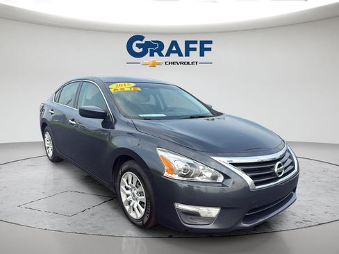 Used 2015 Nissan Altima 2.5 S FWD image 11