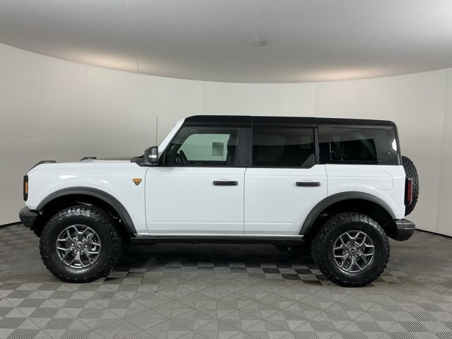 Used 2025 Ford Bronco Badlands AWD/4WD image 8