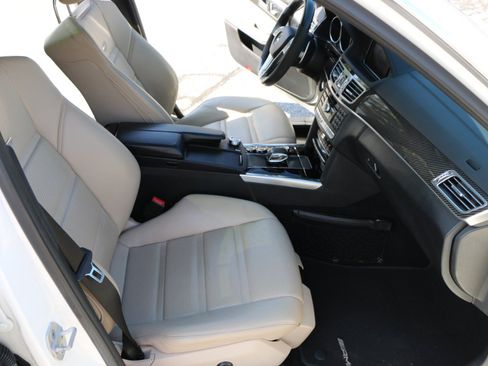 Used 2014 Mercedes-Benz E 63 AMG S-Model image 32