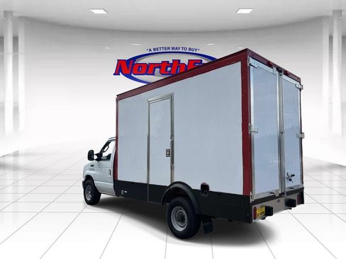 Used 2023 Ford E-350 and Econoline 350 Super Duty w/ Power Windows & Locks Group RWD image 5