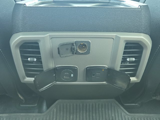 Used 2021 Ford F350 Lariat w/ Lariat Value Package AWD/4WD image 18
