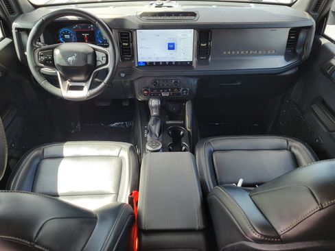 Used 2025 Ford Bronco Badlands AWD/4WD image 13