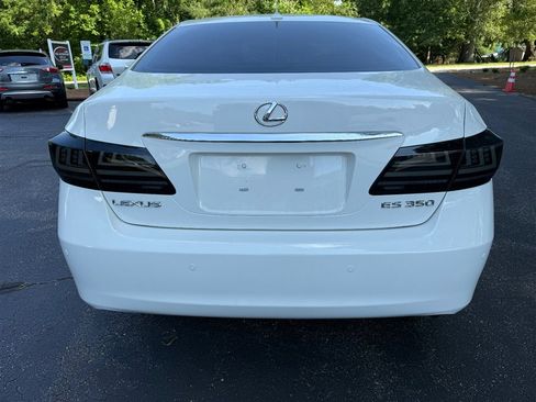 Used 2010 Lexus ES 350 FWD image 4