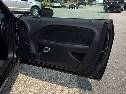 Used 2016 Dodge Challenger SXT Plus RWD image 25