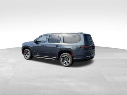 Used 2024 Jeep Wagoneer 4WD w/ Premium Group I image 9