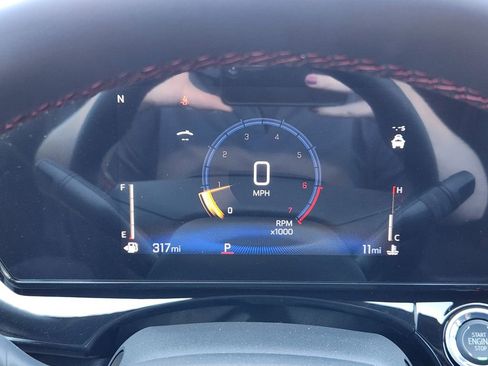 New 2026 Chevrolet Trax RS w/ Sunroof Package image 17