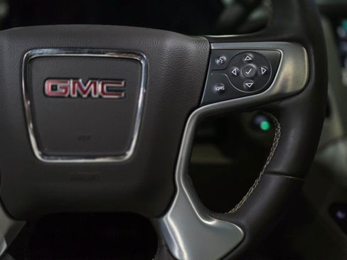 Used 2017 GMC Yukon XL SLT w/ Open Road Package image 23