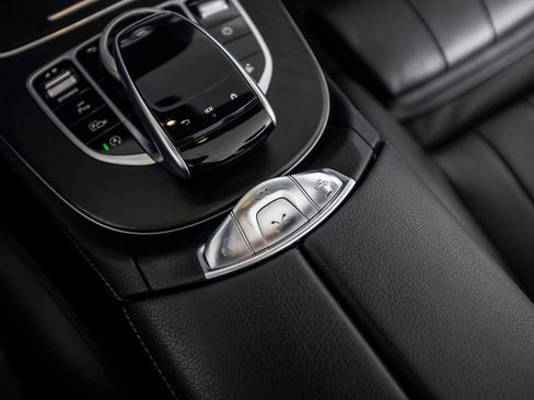 Used 2022 Mercedes-Benz E 450 Cabriolet image 37