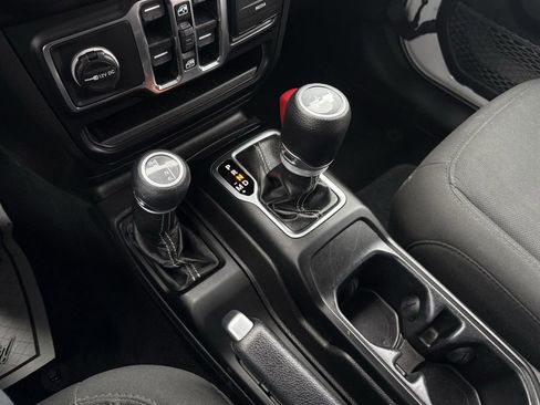 Used 2022 Jeep Wrangler Unlimited Sahara w/ LED Lighting Group image 25