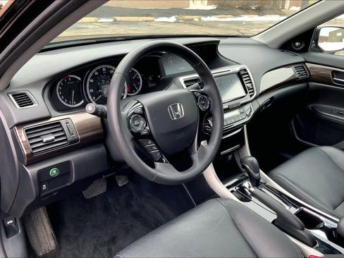 Used 2017 Honda Accord EX-L image 18