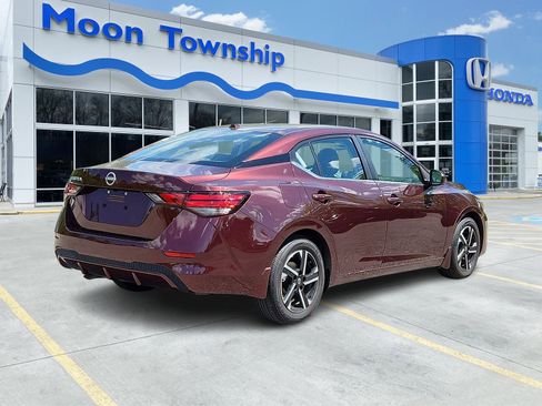 Used 2025 Nissan Sentra SV FWD image 6