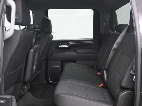 Used 2025 Chevrolet Silverado 2500 LT w/ Convenience Package AWD/4WD image 5