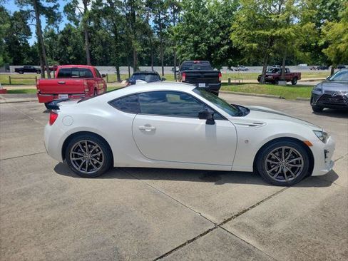 Certified 2017 Toyota 86 860 Special Edition RWD image 7