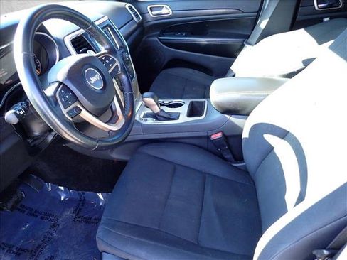 Used 2016 Jeep Grand Cherokee Laredo w/ Quick Order Package 23E image 10