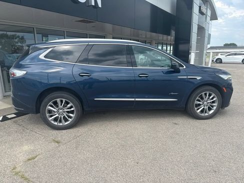 Used 2023 Buick Enclave Avenir w/ Avenir Technology Package AWD/4WD image 5