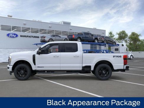 New 2026 Ford F250 Lariat w/ Black Appearance Package image 4