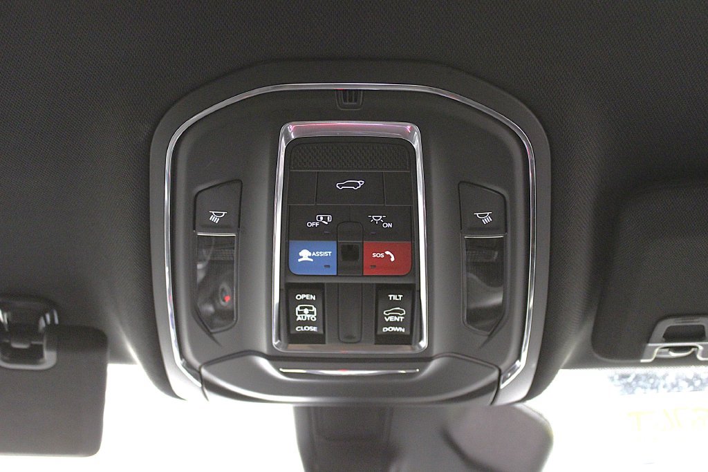 Certified 2023 Jeep Grand Cherokee Altitude AWD/4WD image 22