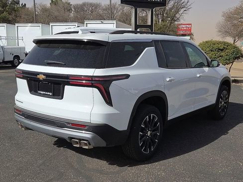 New 2026 Chevrolet Traverse LT w/ Sun and Wheel Package image 4