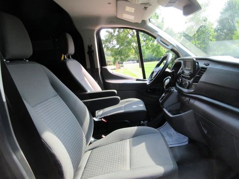 Used 2020 Ford Transit 150 Low Roof RWD image 39