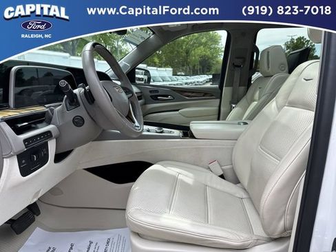 Used 2023 Cadillac Escalade ESV Premium Luxury Platinum w/ LPO, Floor Liner Package AWD/4WD image 23