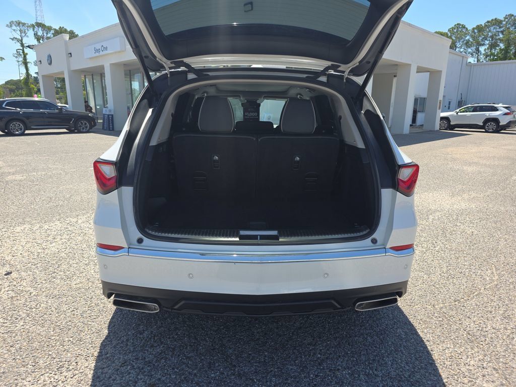 Used 2023 Acura MDX w/ Advance Package AWD/4WD image 30