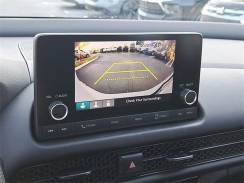 Certified 2023 Honda HR-V LX image 27