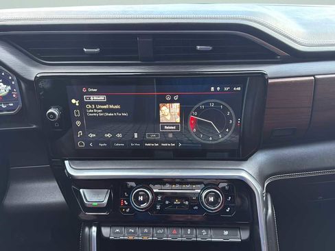 Used 2023 GMC Sierra 1500 Denali Ultimate image 9