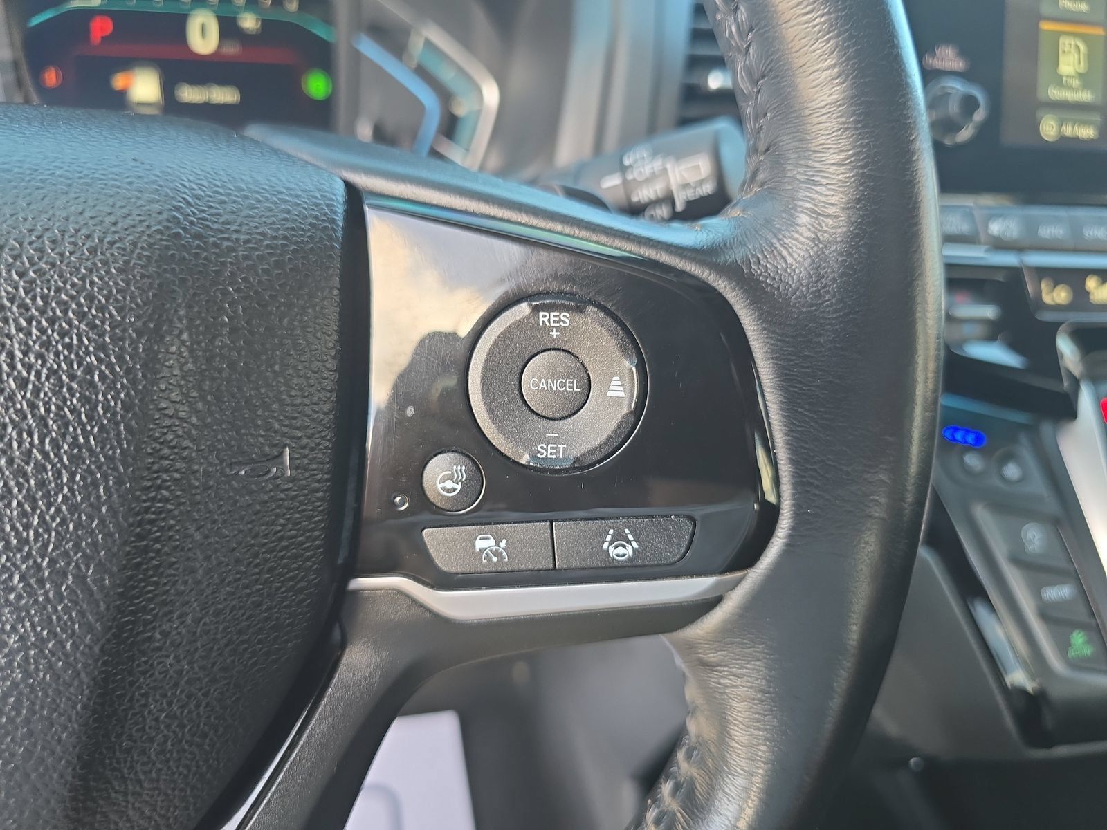 Used 2024 Honda Odyssey Elite image 25