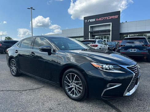 Used 2018 Lexus ES 350 w/ Luxury Package w/Wood Trim FWD image 1