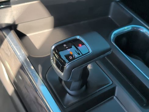 Used 2025 Chevrolet Silverado 1500 LTZ w/ Z71 Off-Road Package image 17