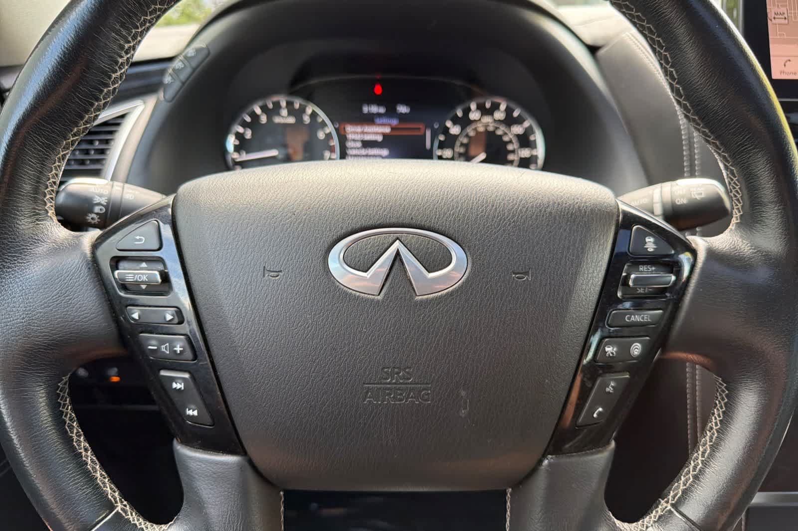 Used 2022 INFINITI QX80 Luxe AWD/4WD image 26