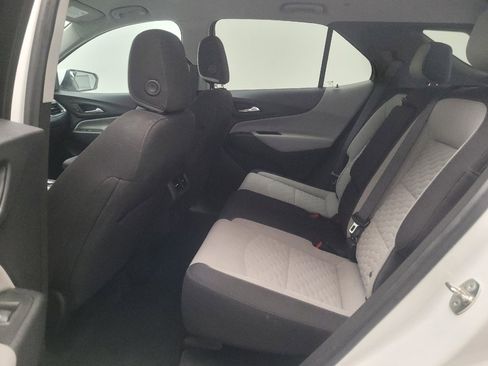 Used 2021 Chevrolet Equinox LT FWD image 18