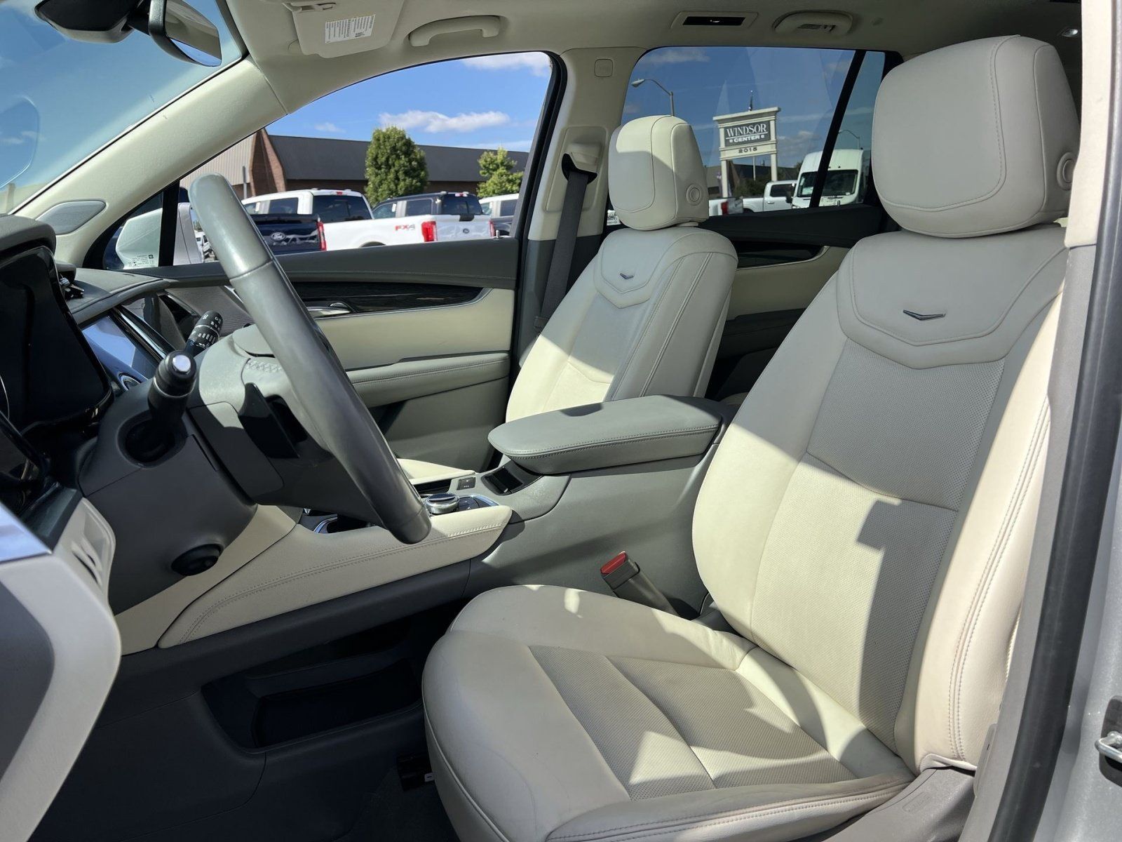 Used 2020 Cadillac XT6 Premium Luxury FWD image 13
