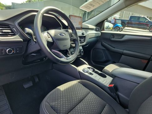 Certified 2024 Ford Escape Active FWD image 21