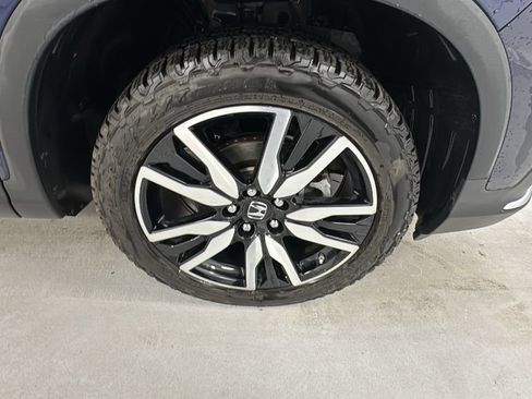 Used 2022 Honda Pilot Elite image 9