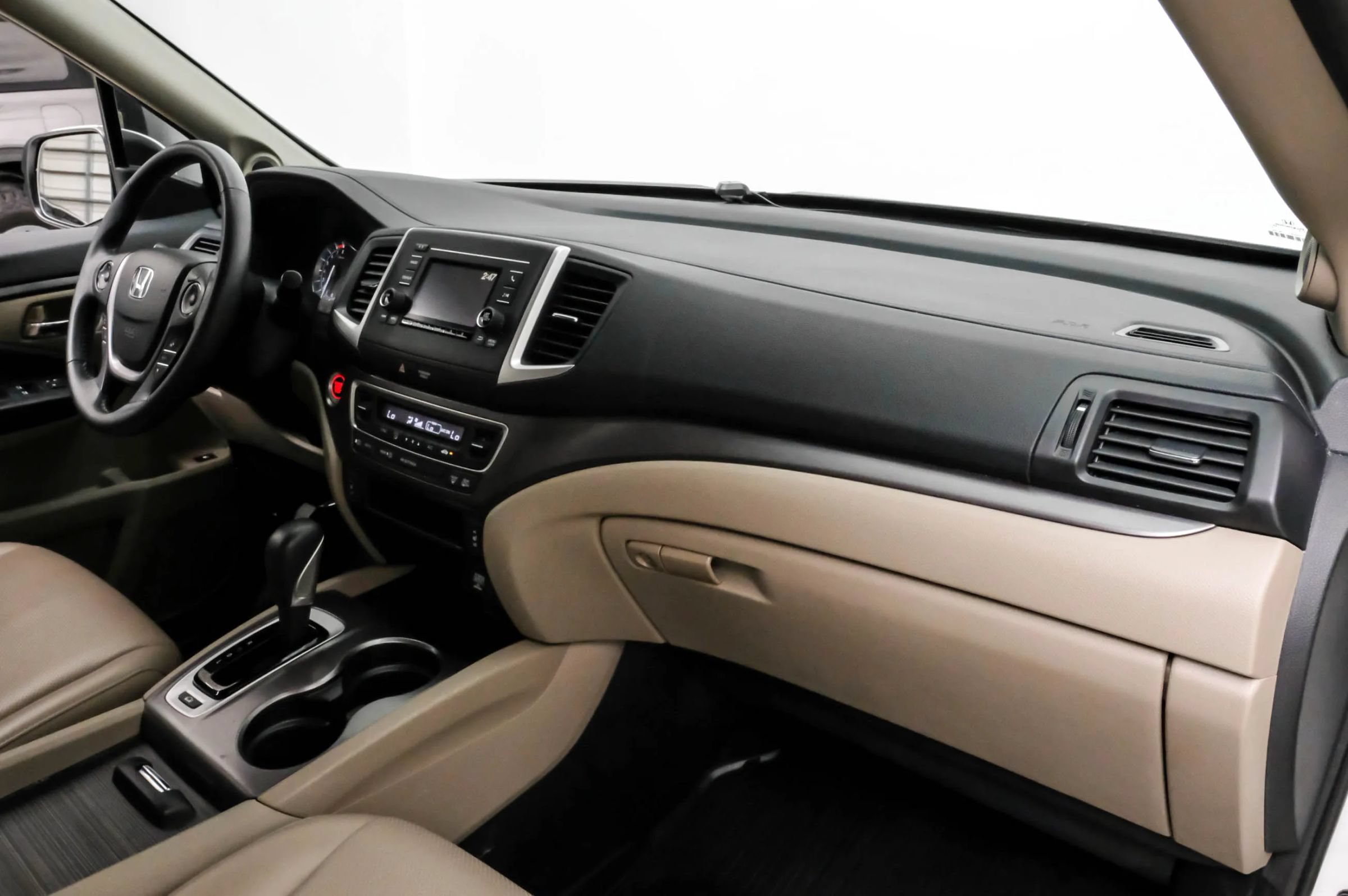 Used 2017 Honda Ridgeline RTL image 11