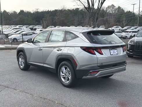 New 2026 Hyundai Tucson SE image 5