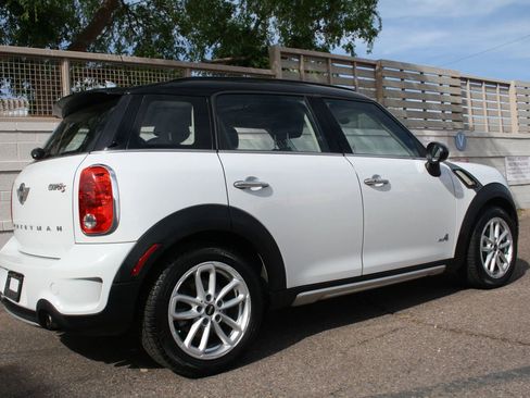 Used 2015 MINI Cooper Countryman S image 2