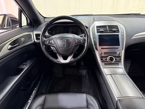 Used 2020 Lincoln MKZ AWD image 27