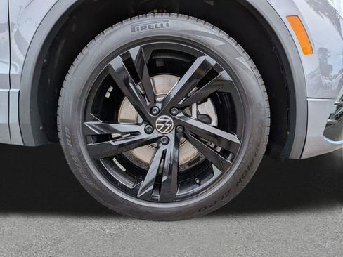 Certified 2024 Volkswagen Tiguan SE R-Line AWD/4WD image 11