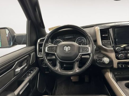 Used 2019 RAM 1500 Laramie AWD/4WD image 12