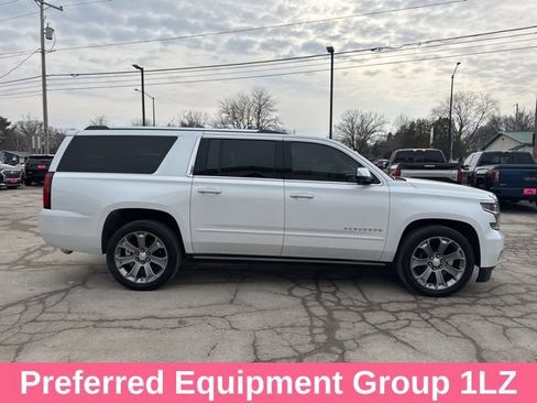 Used 2017 Chevrolet Suburban Premier image 29