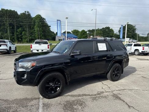 Used 2021 Toyota 4Runner SR5 RWD image 2