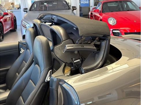 Used 2017 Porsche 718 Boxster S image 28