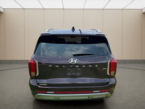 Used 2023 Hyundai Palisade Limited AWD/4WD image 17