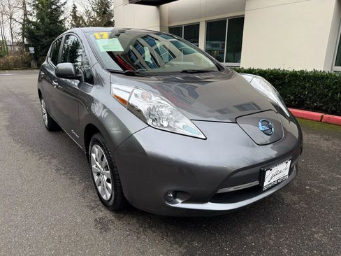 Used 2017 Nissan Leaf S w/ Charge Package image 1