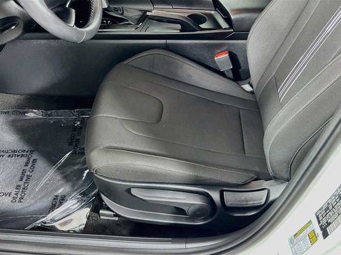 Certified 2025 Hyundai Elantra Sport FWD image 20