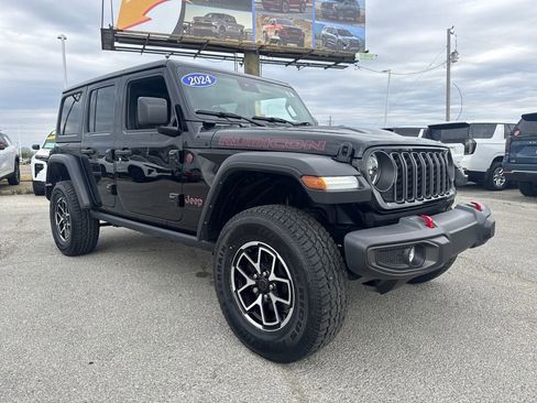 Used 2024 Jeep Wrangler Unlimited Rubicon AWD/4WD image 9