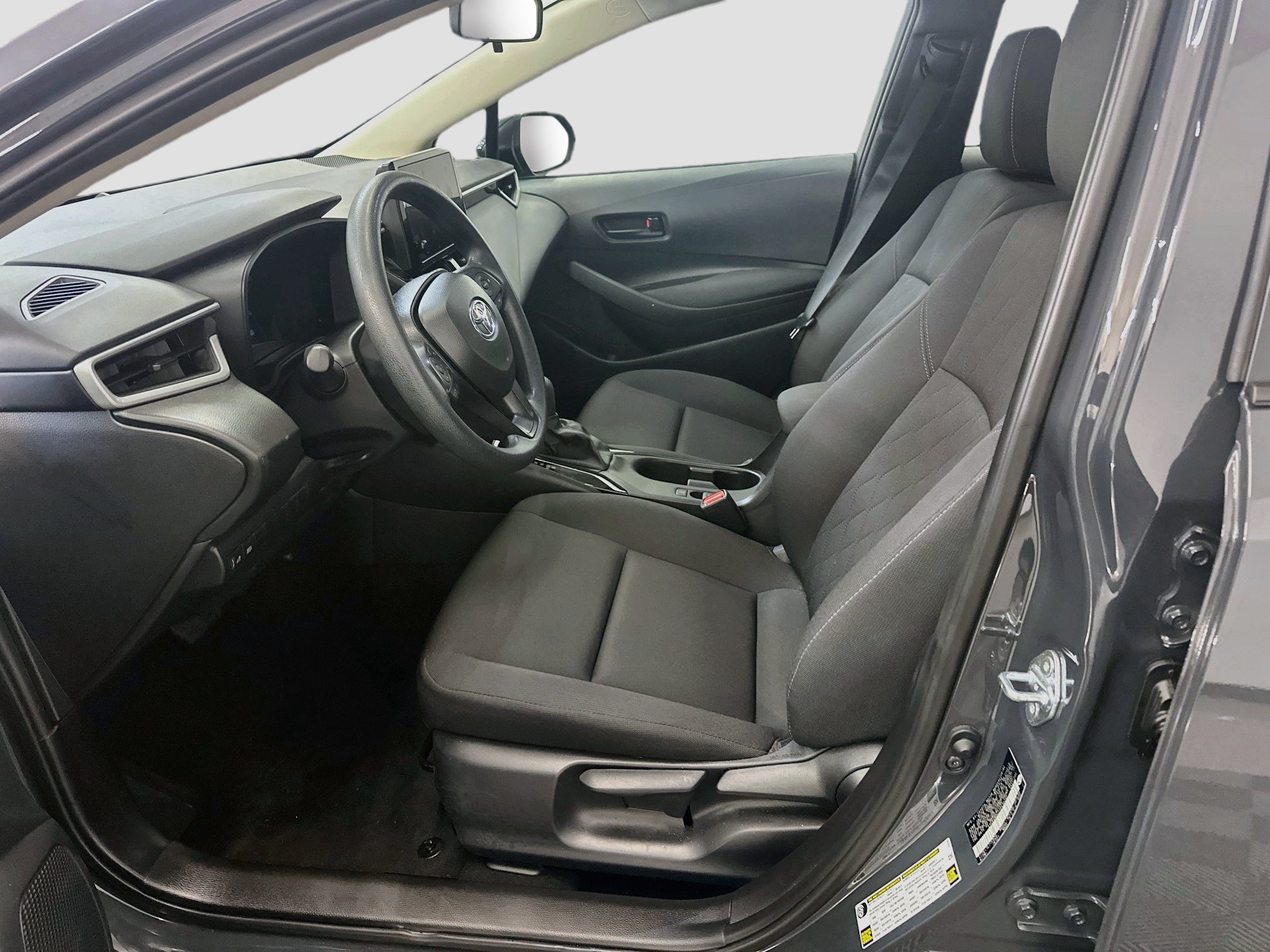 Used 2026 Toyota Corolla LE FWD image 13