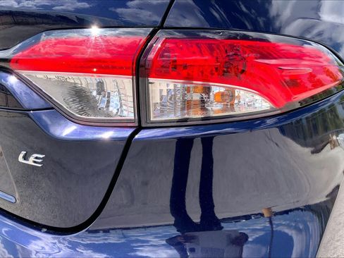Used 2024 Toyota Corolla LE FWD image 30